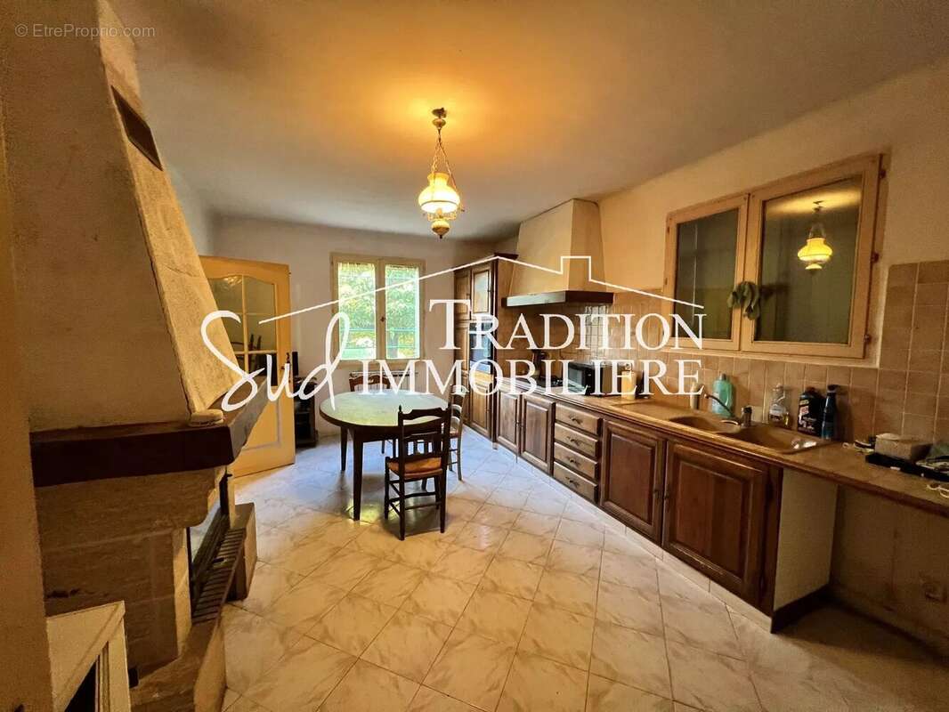 Maison à MAUSSANE-LES-ALPILLES