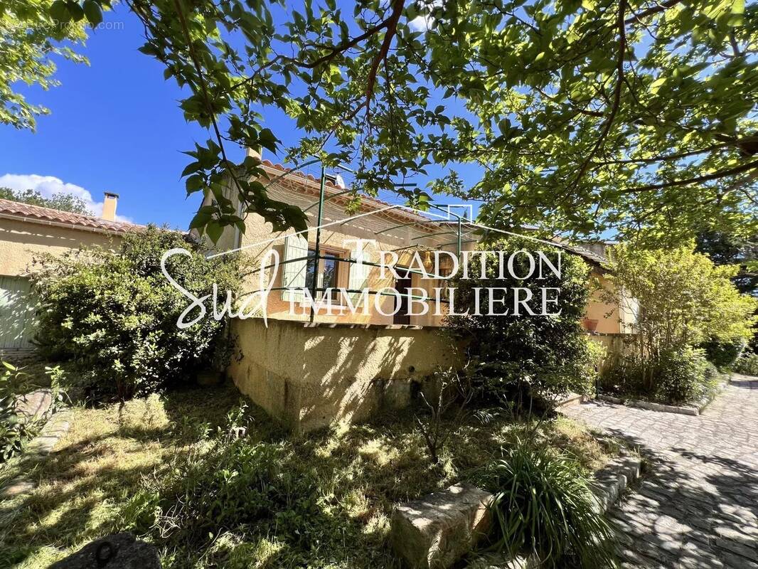 Maison à MAUSSANE-LES-ALPILLES