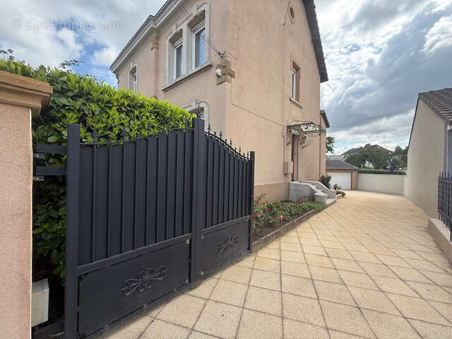 Maison à MAIZIERES-LES-METZ