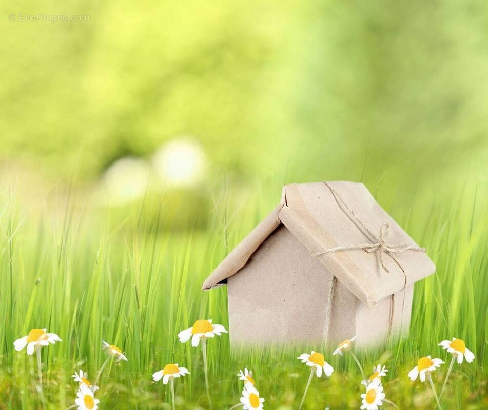 Terrain à PARIGNE-L&#039;EVEQUE