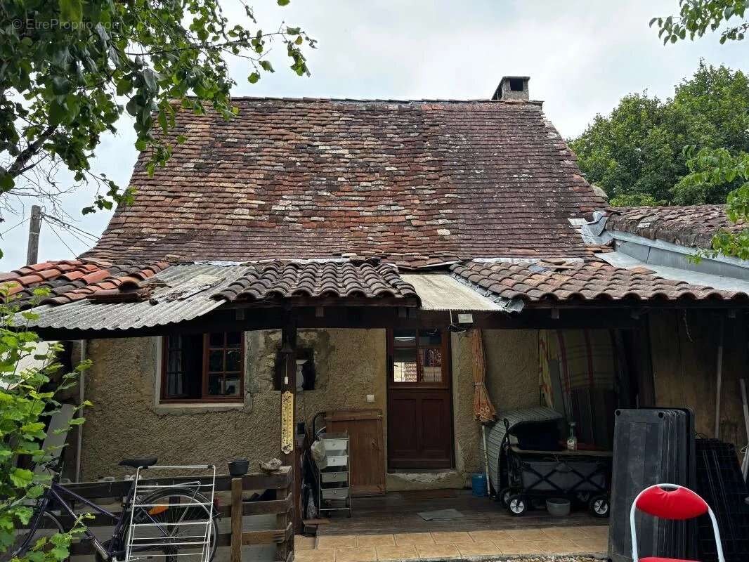 Maison à ANTONNE-ET-TRIGONANT