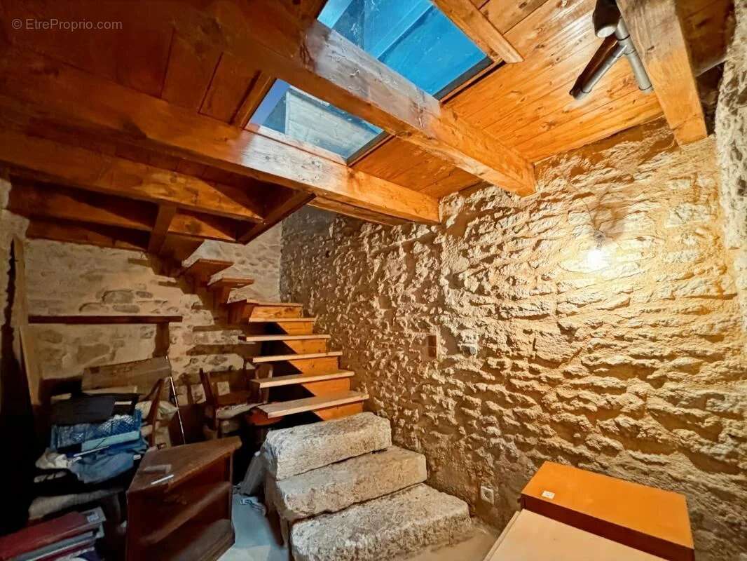 Maison à ANTONNE-ET-TRIGONANT