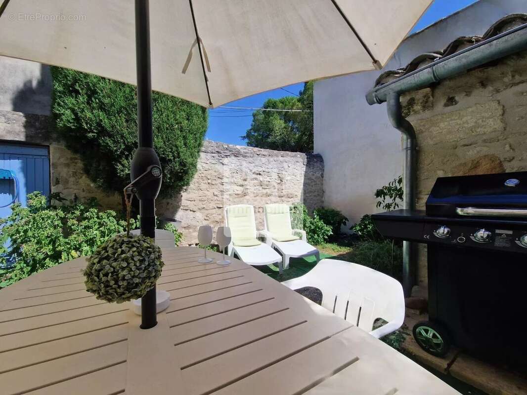 Maison à VILLENEUVE-LES-AVIGNON