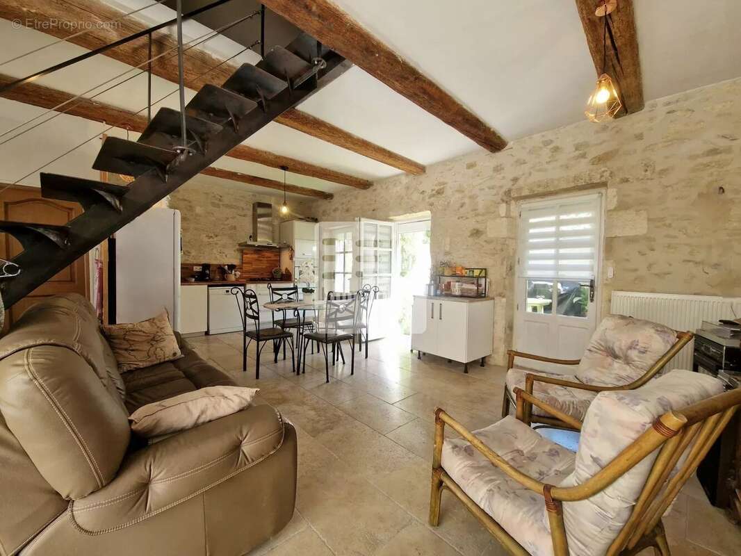 Maison à VILLENEUVE-LES-AVIGNON