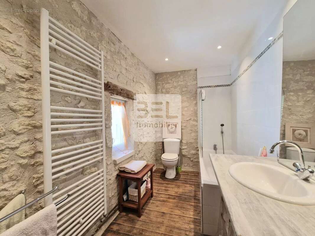 Maison à VILLENEUVE-LES-AVIGNON