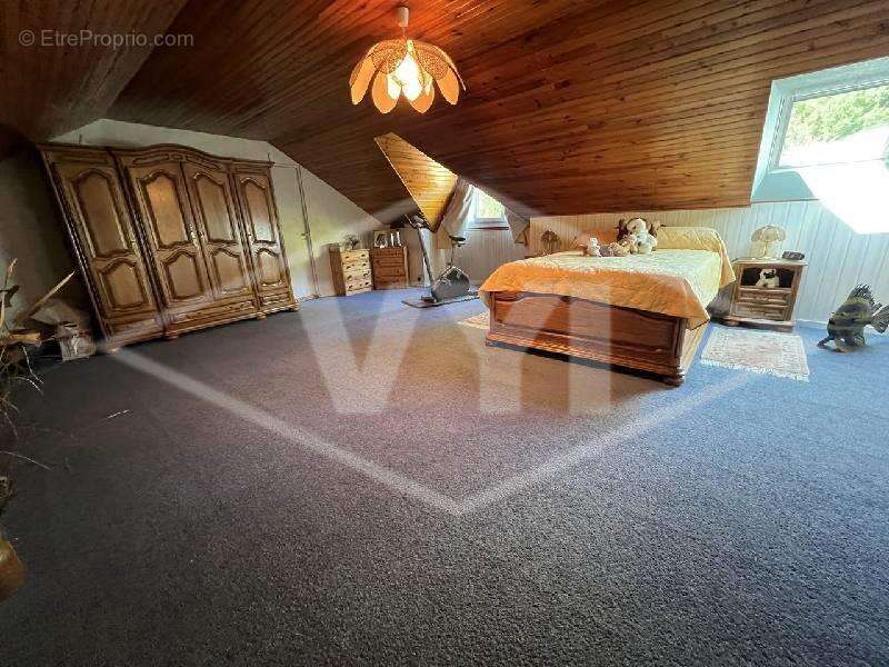 Maison à COMBS-LA-VILLE