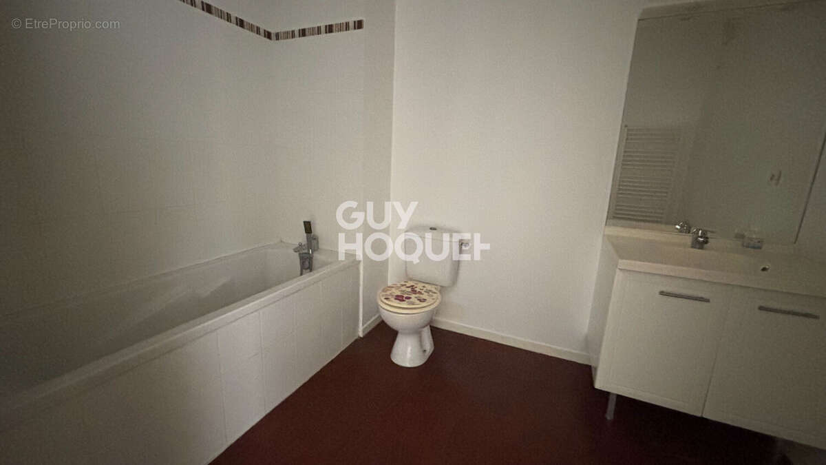 Appartement à L&#039;ISLE-D&#039;ABEAU