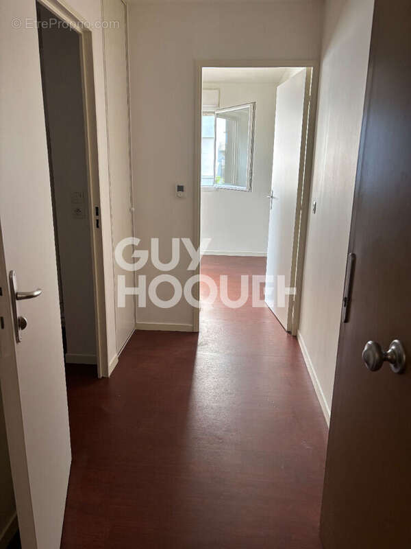 Appartement à L&#039;ISLE-D&#039;ABEAU