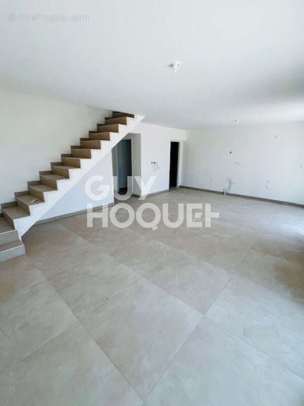 Maison à SAINT-ANDRE-LE-GAZ