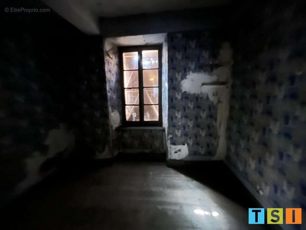 Maison à GOURDAN-POLIGNAN