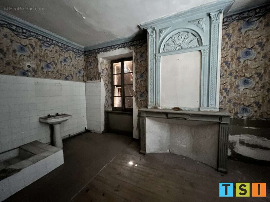 Maison à GOURDAN-POLIGNAN