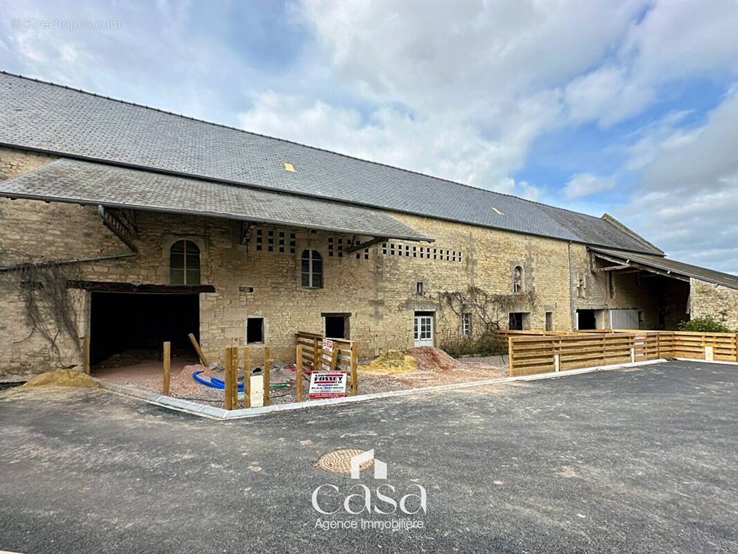 Maison à PUTOT-EN-BESSIN