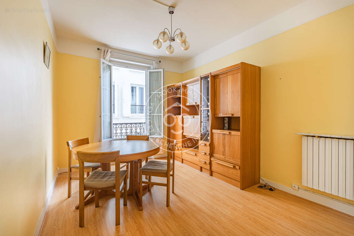 Appartement à PARIS-15E