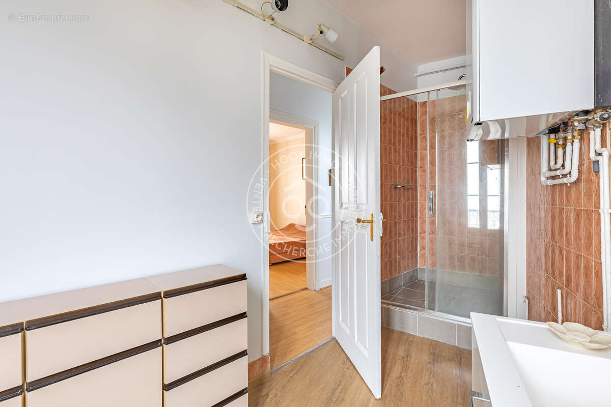 Appartement à PARIS-15E