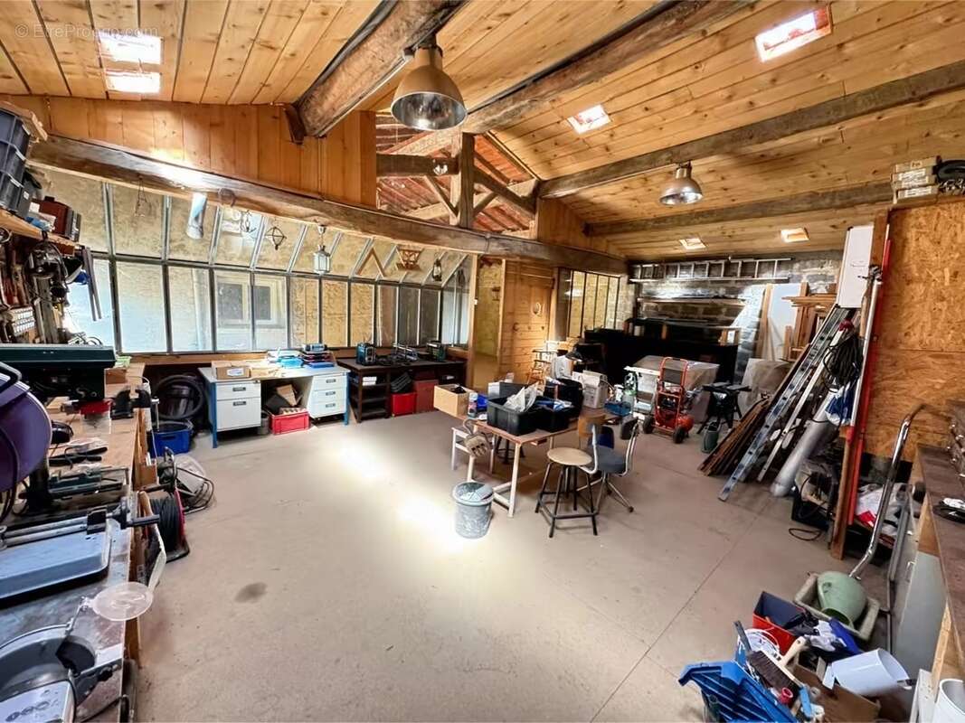 Maison à AUBERIVES-SUR-VAREZE