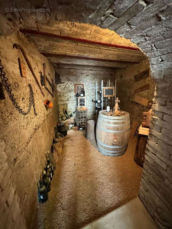 Maison à AUBERIVES-SUR-VAREZE