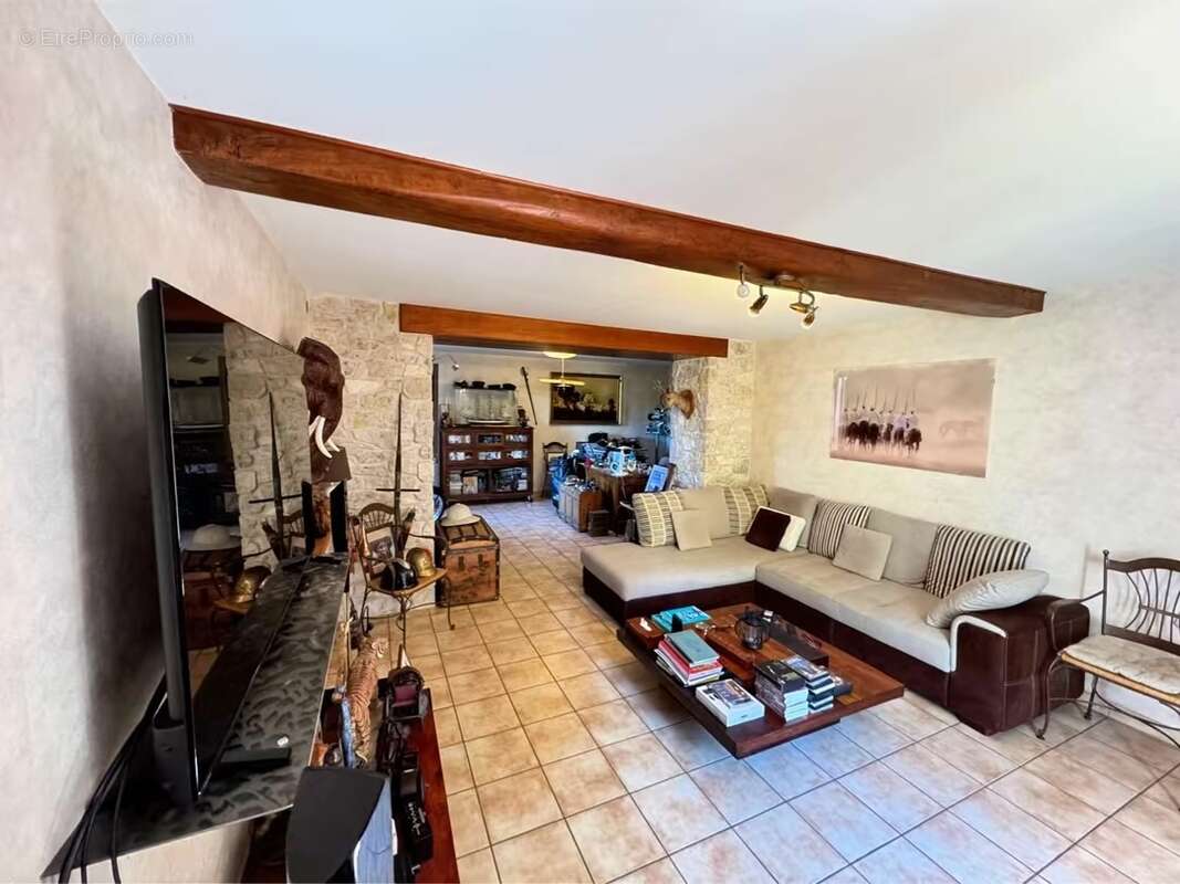 Maison à AUBERIVES-SUR-VAREZE