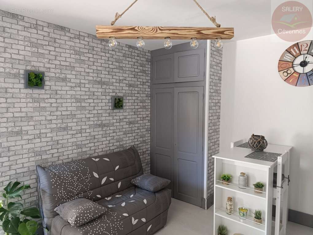 Maison à CANAULES-ET-ARGENTIERES