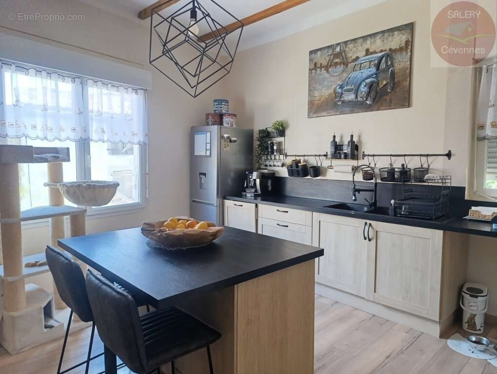 Maison à CANAULES-ET-ARGENTIERES