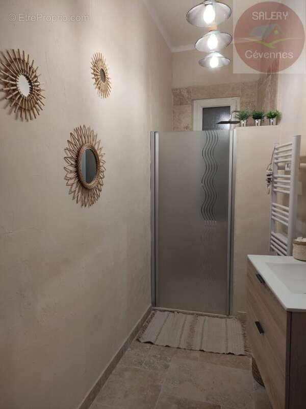 Maison à CANAULES-ET-ARGENTIERES