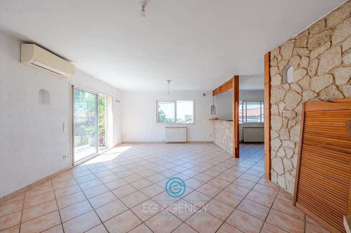 Maison à MARSEILLE-10E