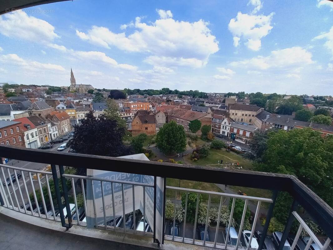 Vue dégagée sur la ville - Appartement à VALENCIENNES