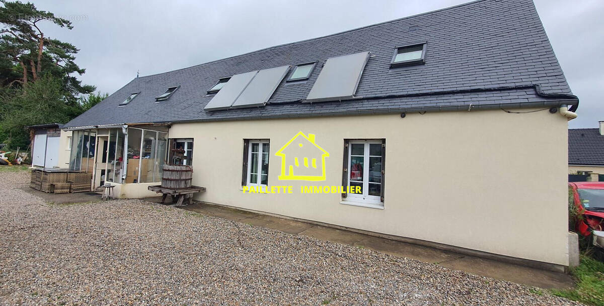 Maison à CANY-BARVILLE