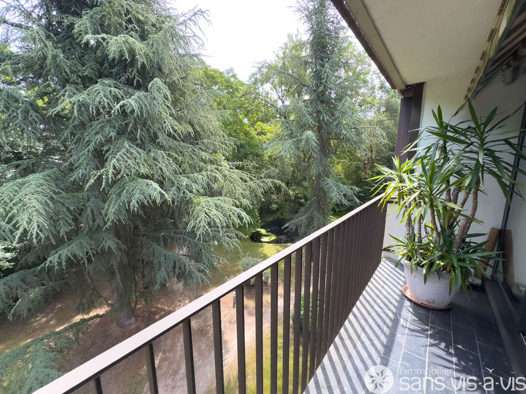 Appartement à MERY-SUR-OISE