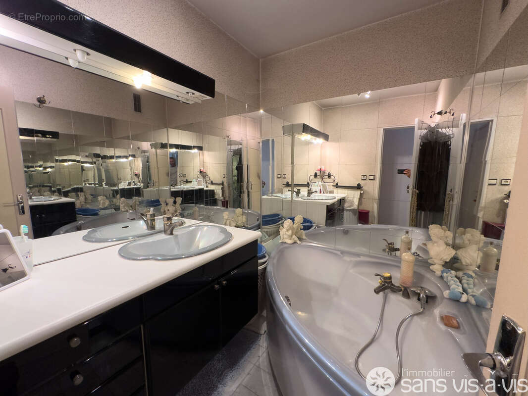 Appartement à MERY-SUR-OISE