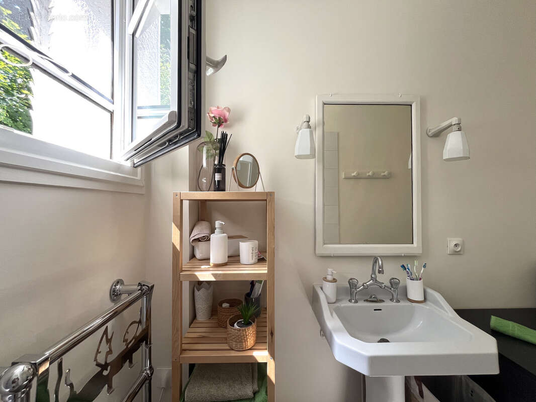 Maison à TASSIN-LA-DEMI-LUNE