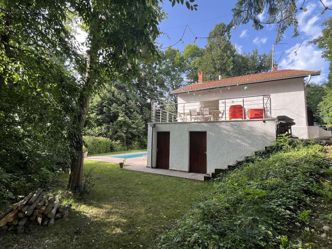 Maison à TASSIN-LA-DEMI-LUNE