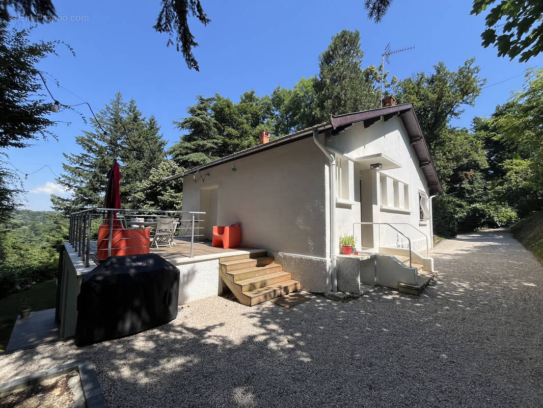 Maison à TASSIN-LA-DEMI-LUNE