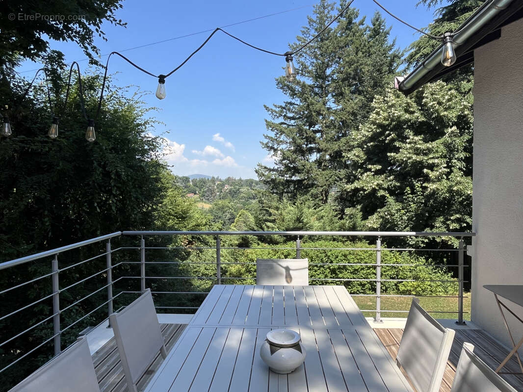 Maison à TASSIN-LA-DEMI-LUNE