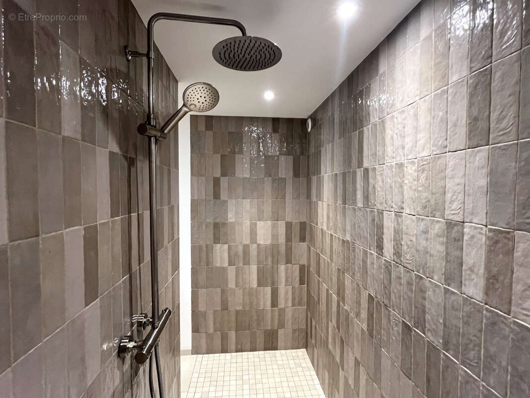 Maison à TASSIN-LA-DEMI-LUNE