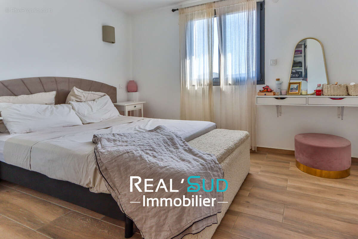 Maison à MARSEILLE-9E