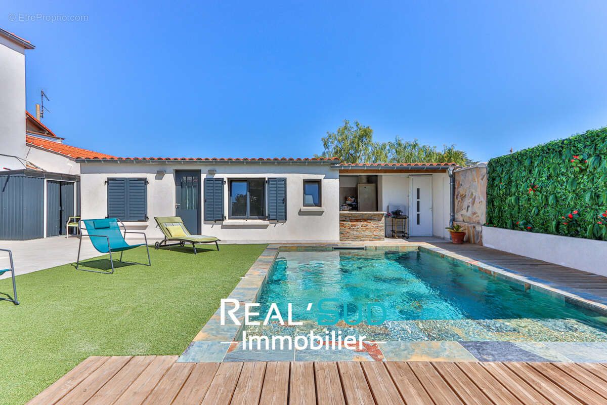 Maison à MARSEILLE-9E