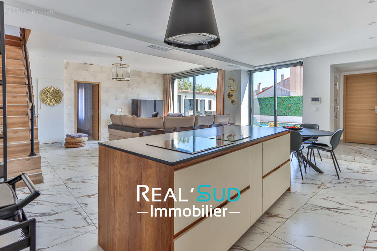 Maison à MARSEILLE-9E