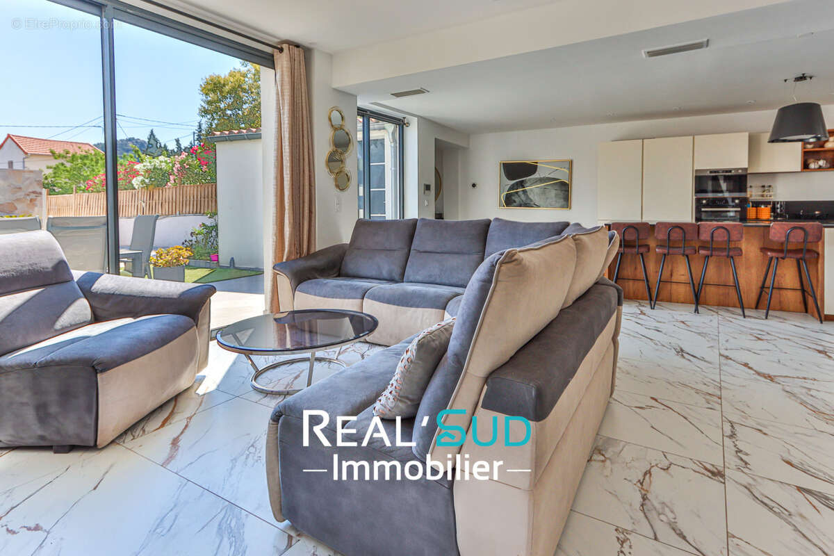 Maison à MARSEILLE-9E