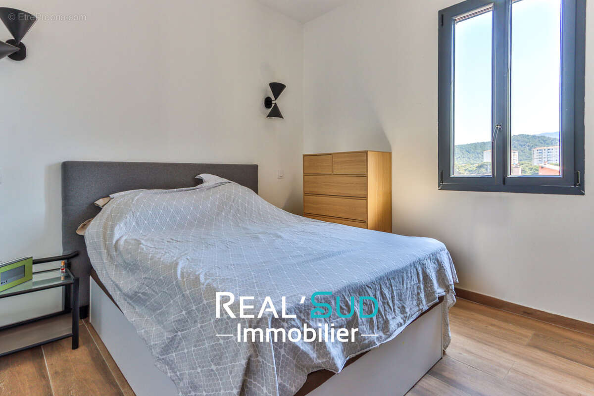 Maison à MARSEILLE-9E