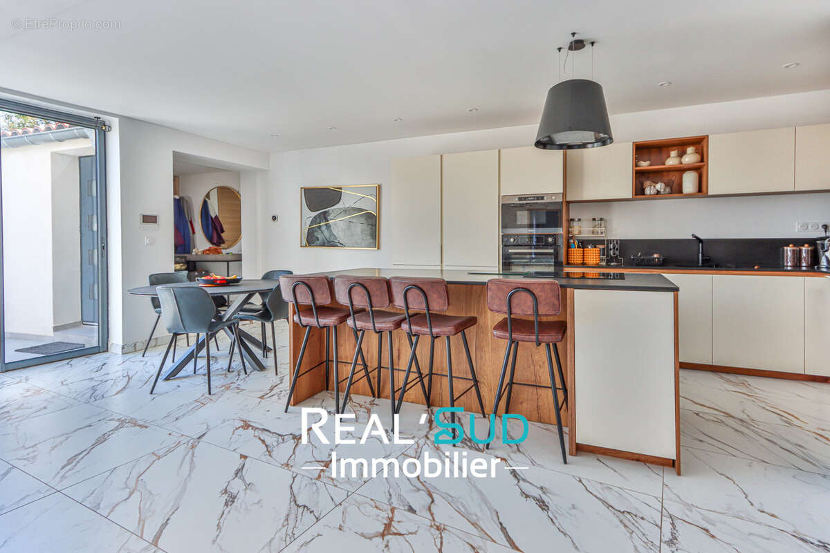 Maison à MARSEILLE-9E