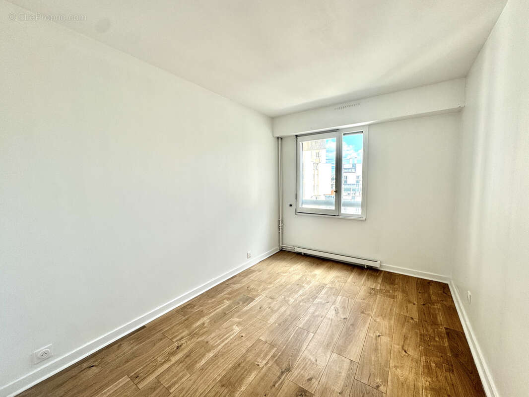 Appartement à PARIS-19E