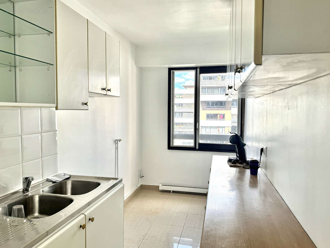 Appartement à PARIS-19E