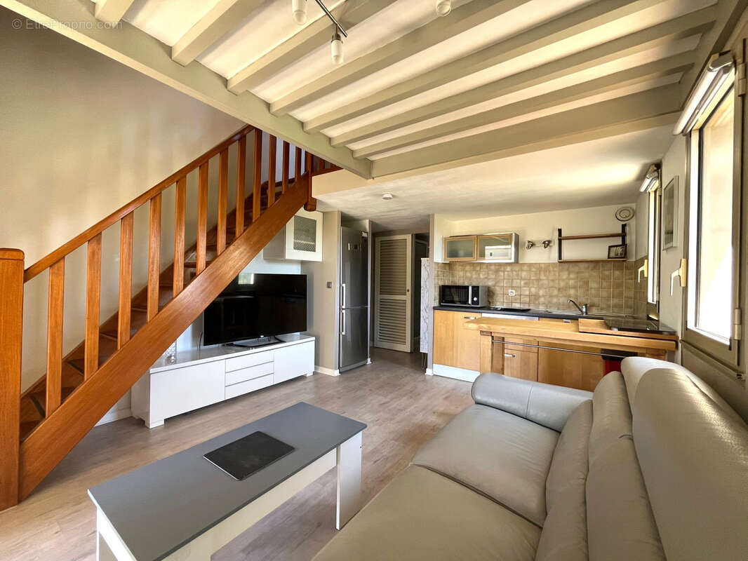 Appartement à SAINT-RAPHAEL