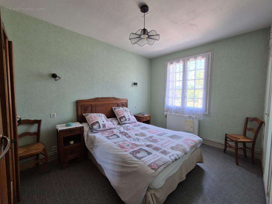 Maison à CONDAT-SUR-VEZERE