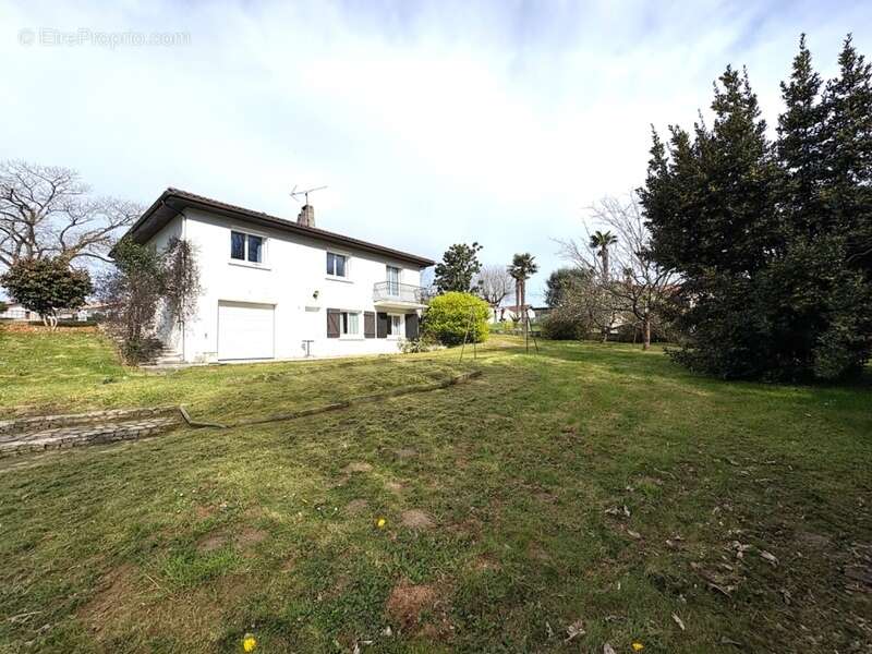 Maison à AIRE-SUR-L&#039;ADOUR