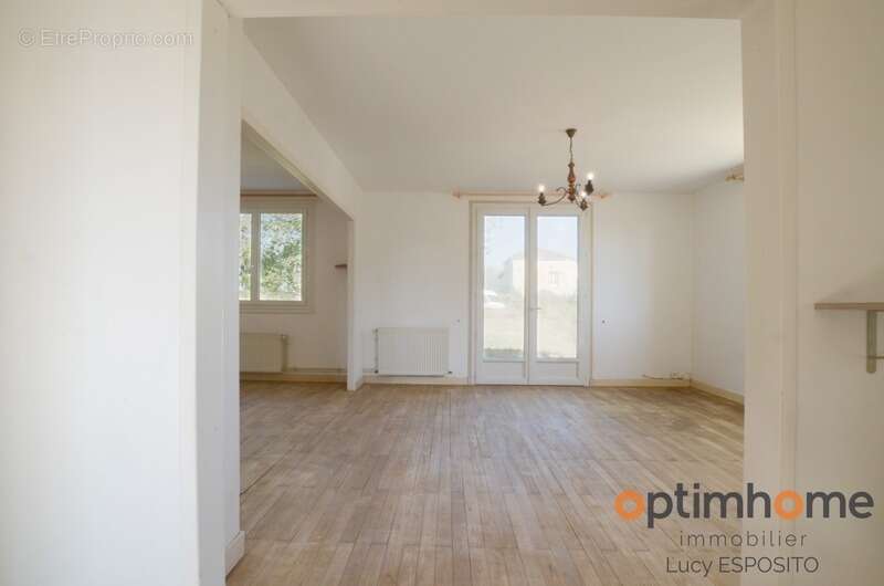 Maison à LE GRAND-MADIEU