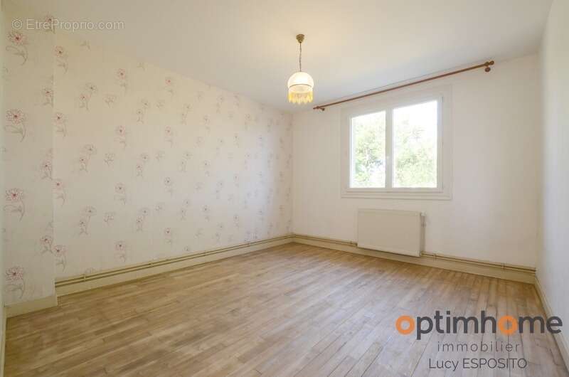 Maison à LE GRAND-MADIEU