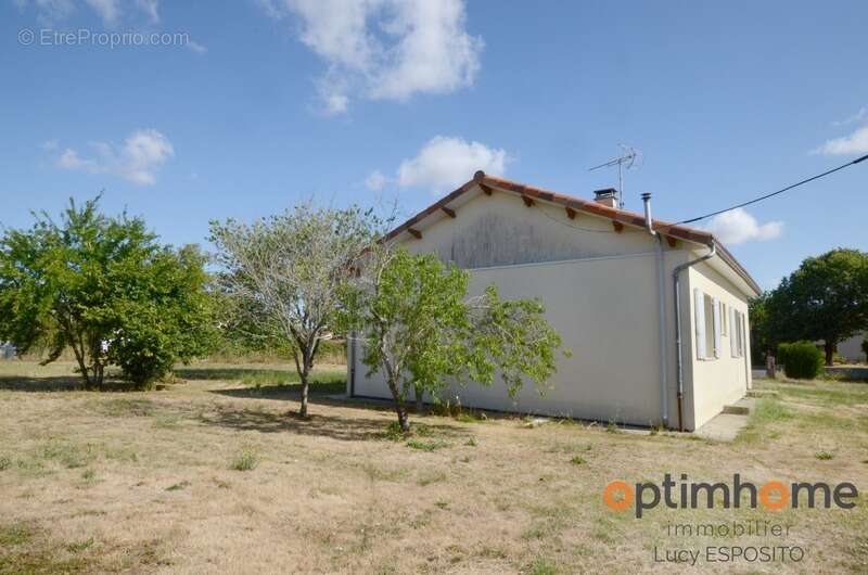 Maison à LE GRAND-MADIEU