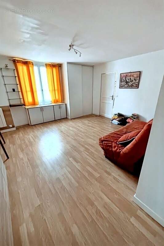 Maison à ARNAC-POMPADOUR