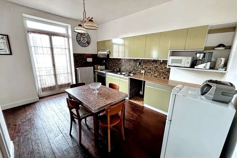 Maison à ARNAC-POMPADOUR